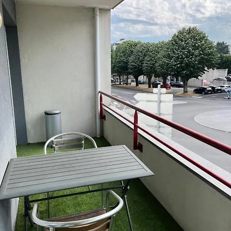 Sur Yon Apartment