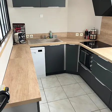 Sur Yon Apartment